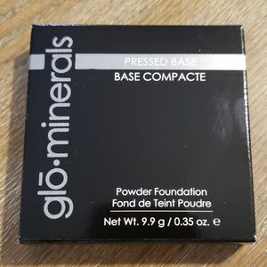 Honey light Glo minerals pressed base